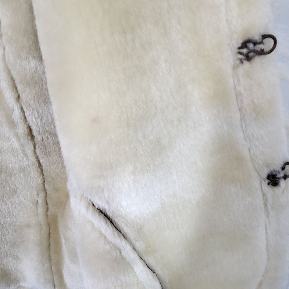 Essentials by Milano Vest - Picture 11 of 11